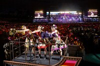 左から玉井詩織、百田夏菜子、高城れに。