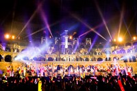 「MomocloMania2019 -ROAD TO 2020- 史上最大のプレ開会式」の様子。