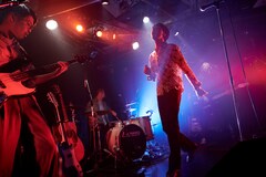 Yonceが歌うold Joeワンマン また コパ アメリカ の頃に ライブレポート 写真18枚 音楽ナタリー Yonceが歌うold Joeワンマン また コパ アメリカ の頃に ライブレポート 写真18枚 音楽ナタリー