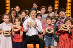 MIYAVI「SONGS」でキッズ合唱団やDAOKOとコラボ、矢沢や布袋らコメント紹介