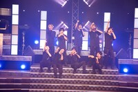 MeseMoa.「MeseMoa.全国ツアー2019【Ch8～チャンネル8～】」神奈川・パシフィコ横浜 国立大ホール公演の様子。（写真提供：株式会社DD）