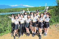 BEYOOOOONDS（写真提供：アップフロント）