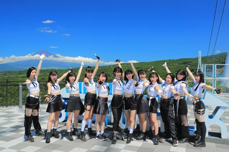 BEYOOOOONDS(写真提供:アップフロント)