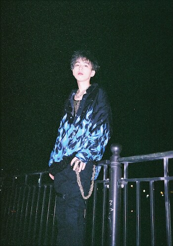 Kvi Baba、BACHLOGICと共に作り上げた1stアルバム「KVI BABA」リリース