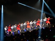 「ナナイロダンス」でコラボするたこやきレインボーといぎなり東北産。