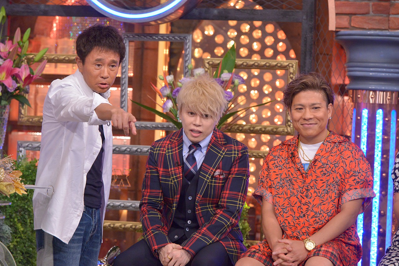 左から浜田雅功（ダウンタウン）、西川貴教、MICRO（HOME MADE 家族）。(c)読売テレビ