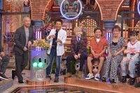 左からダウンタウン、西川貴教、MICRO（HOME MADE 家族）、辻希美、Hinata。(c)読売テレビ