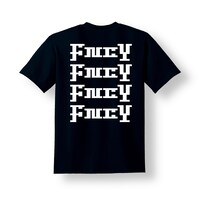 「FNCY SUMMER POP UP SHOP」で販売されるTシャツ。