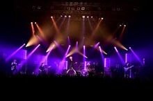 「luz 4th TOUR -FANATIC-」最終公演の様子。（撮影：小松陽祐［ODD JOB］）