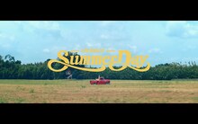 chelmico「Summer day」ミュージックビデオのワンシーン。