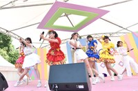 東京女子流とときめき▽宣伝部によるコラボグループ東京▽宣伝部。