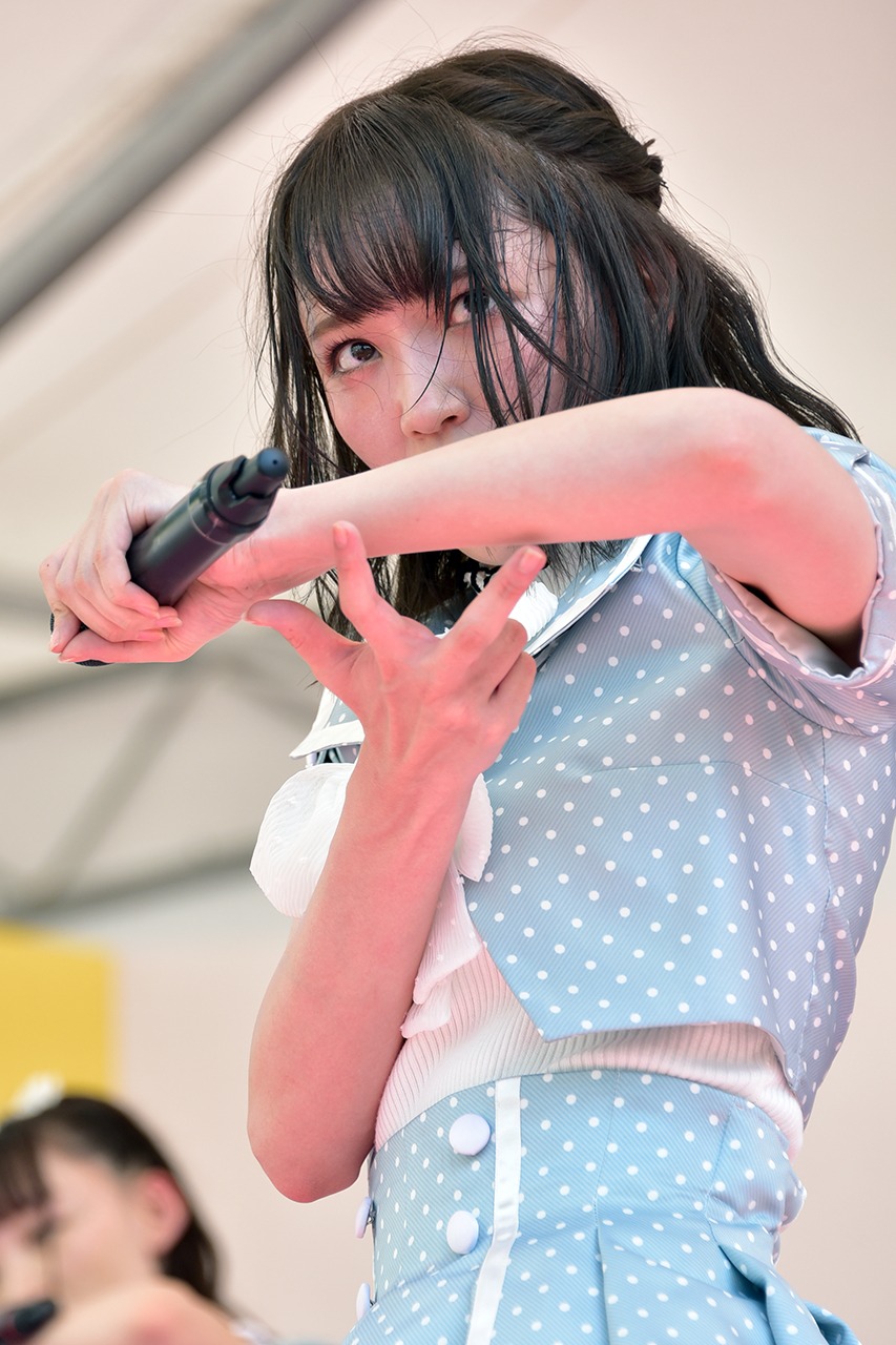 野口衣織（=LOVE）