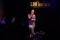 「Ms.OOJA AL『SHINE』release live @LDH kitchen」の様子。（撮影：神谷渚）