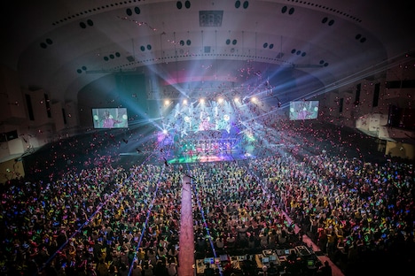 「BULLET TRAIN SPRING / SUMMER TOUR 2019 EUPHORIA ～Breakthrough, The Six Brave Stars～」神奈川公演の様子。