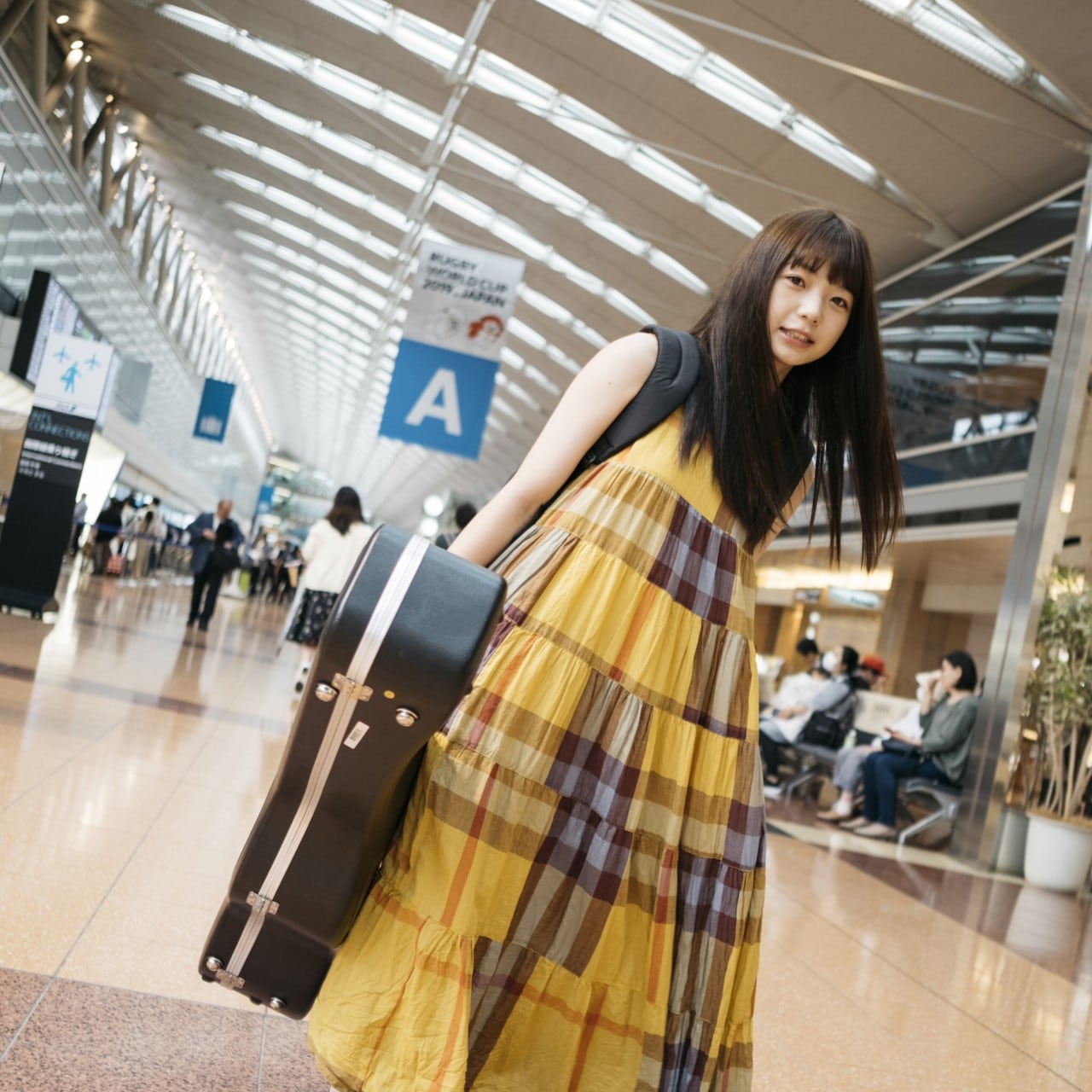 村田寛奈が初ソロライブで自作曲弾き語り、9月にはセルフプロデュース
