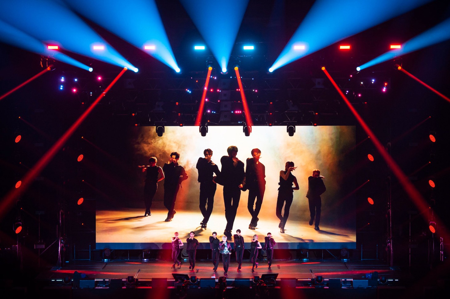 「TAEMIN ARENA TOUR 2019 ～X～」の様子。（撮影：渡邊玲奈［田中聖太郎写真事務所］）