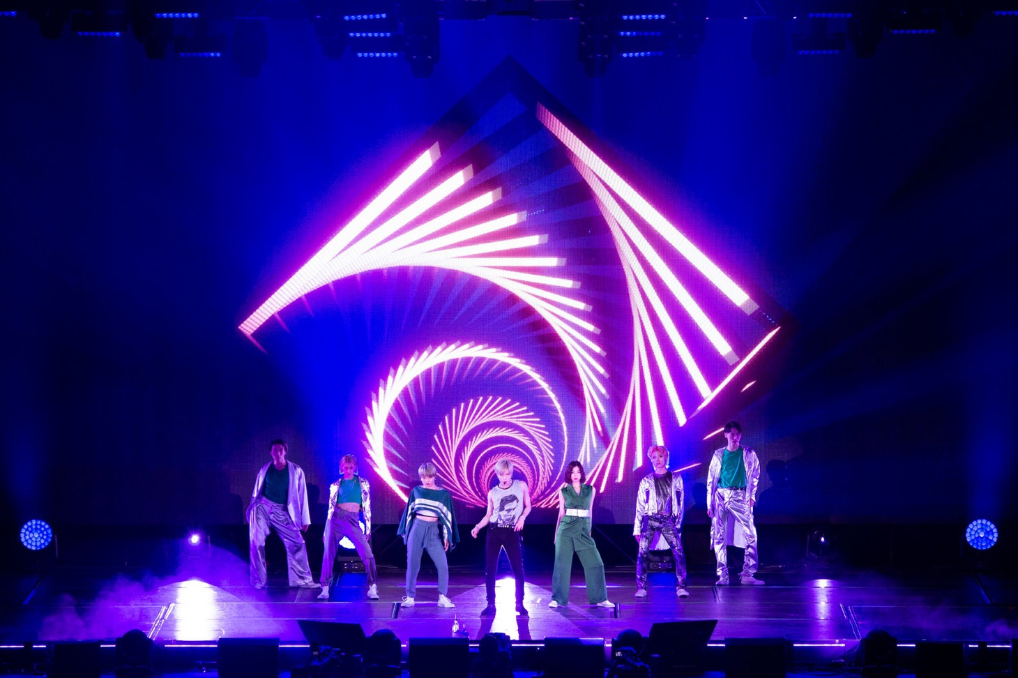「TAEMIN ARENA TOUR 2019 ～X～」の様子。（撮影：渡邊玲奈［田中聖太郎写真事務所］）
