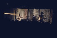 「まばたき」最終公演の様子。（撮影：川島悠輝）