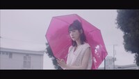 乃木坂46「路面電車の街」ミュージックビデオより。
