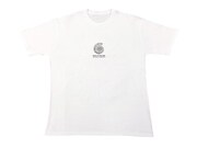 ポップアップストアで販売されるアンモナイトTシャツ（ホワイト）。