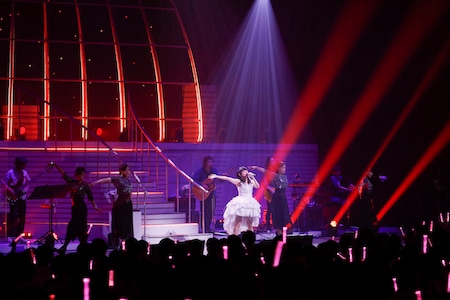 「田村ゆかり LOVE▽LIVE 2019 *Twilight▽Chandelier*」追加公演の様子。