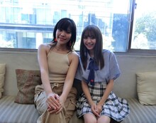 左から大城美友、香音。