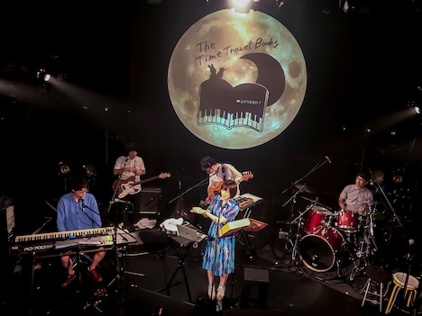 タイムトラベルスペシャルバンド