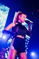 LE（撮影：曽我美芽）