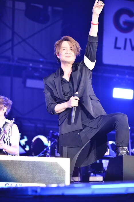 TERU（Vo）（撮影：橋本塁）