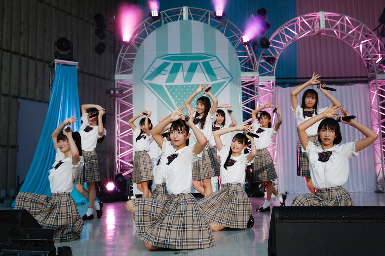 「=LOVE ≠ME スペシャルコンサート『24 girls』」の様子。（写真提供：SACRA MUSIC）
