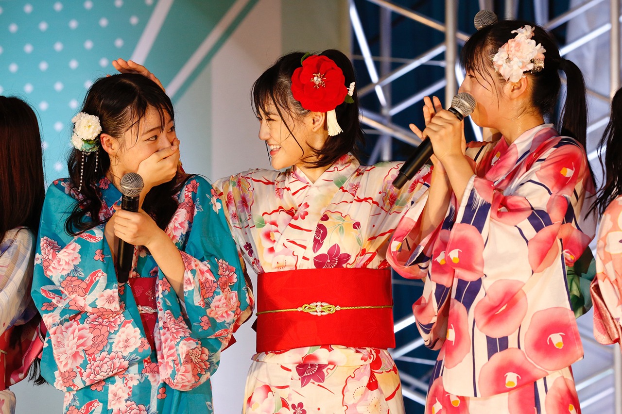 「=LOVE ≠ME スペシャルコンサート『24 girls』」の様子。（写真提供：SACRA MUSIC）