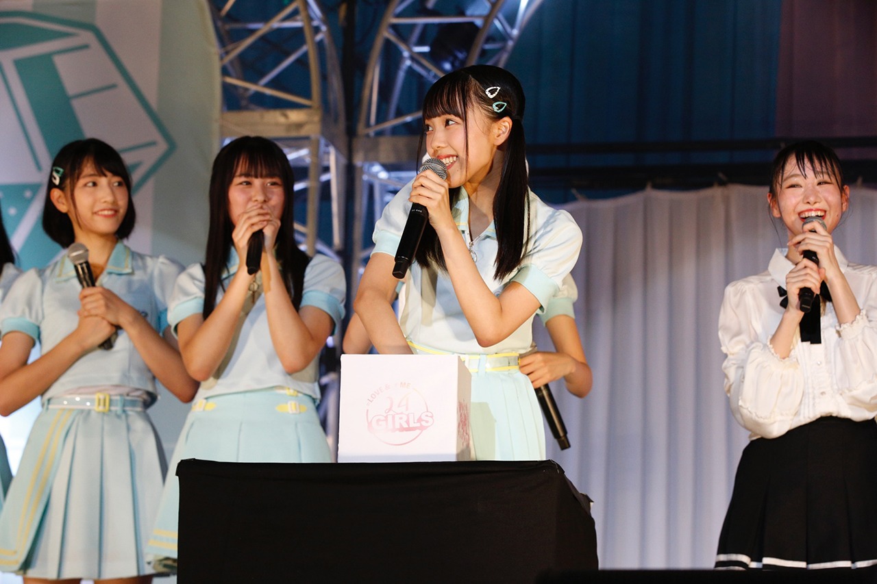 「=LOVE ≠ME スペシャルコンサート『24 girls』」の様子。（写真提供：SACRA MUSIC）