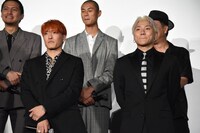 前列左から中務裕太、小森隼。