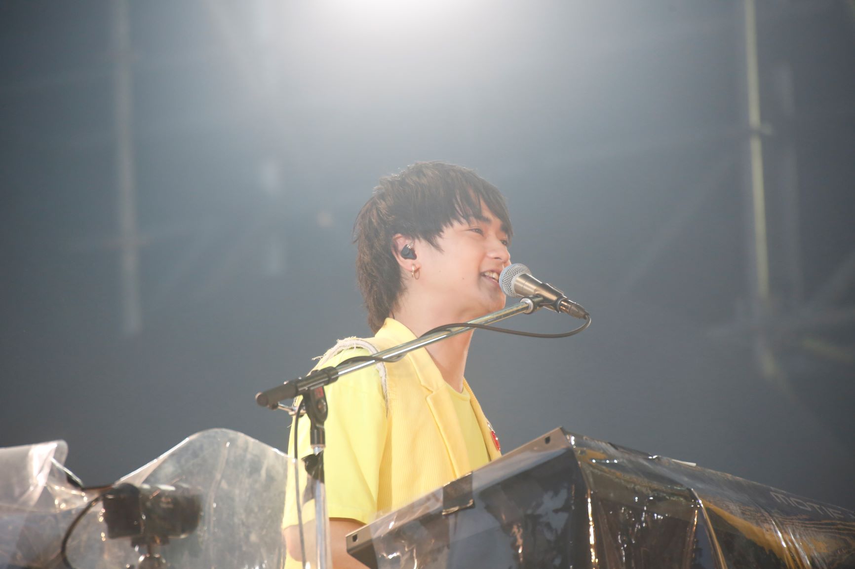 吉野北人 BIG スマホクリーナー LA FIESTA レア ファイナル限定 ① 今日、伝説のライブっぽいです」DISH//、雨の野外でファンと作った