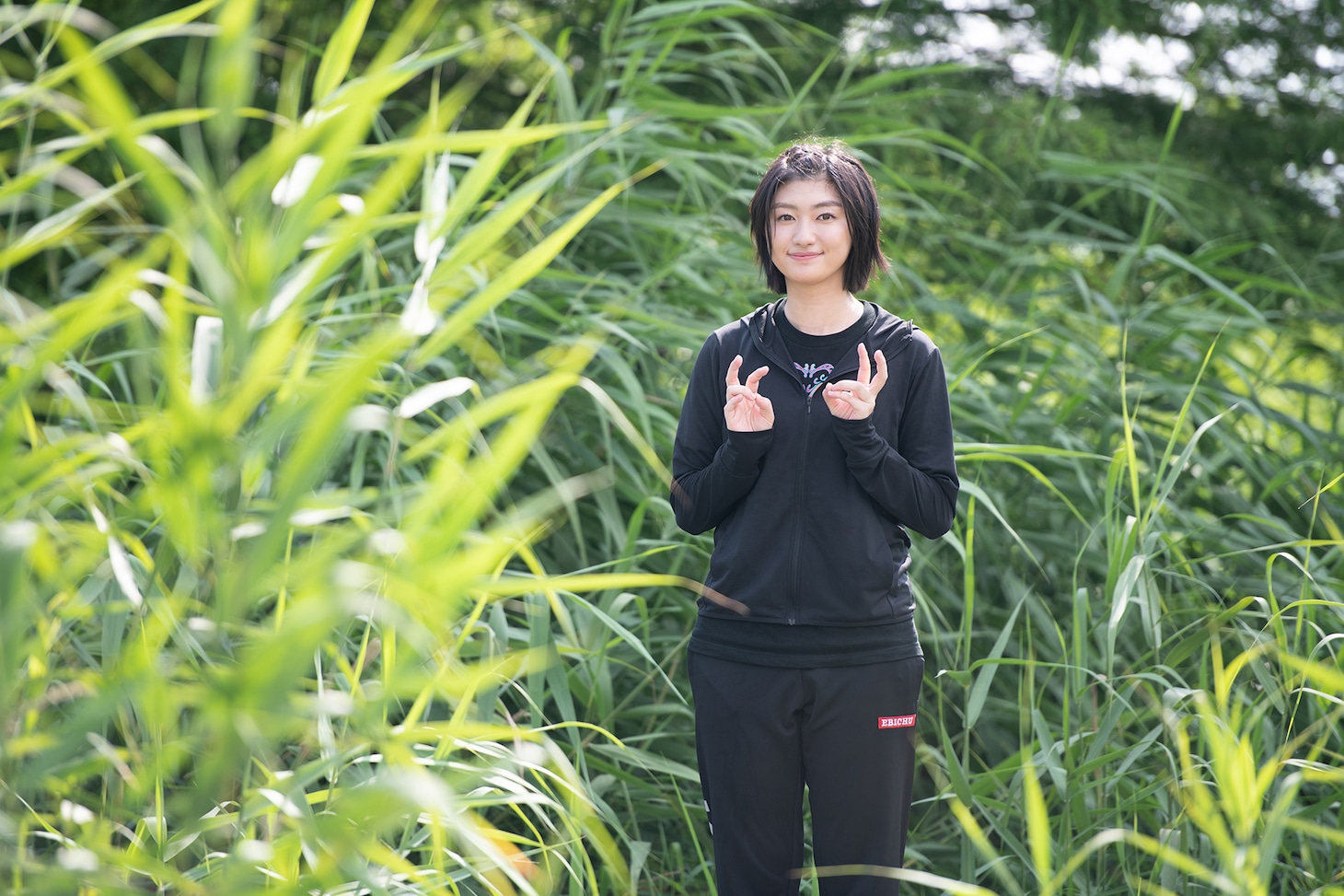 小林歌穂