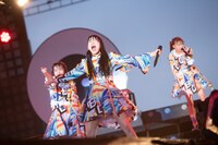 叫ぶ柏木ひなた。