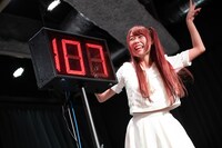 圧倒的な実力差で大声対決を制した成瀬瑛美。