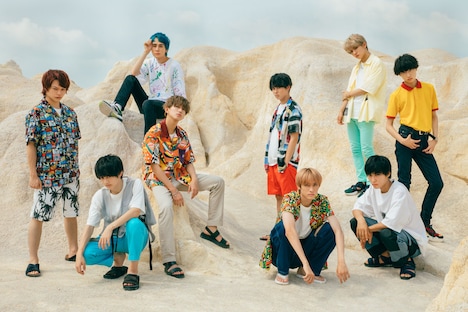 SUPER★DRAGON「WARNA WARNI」より。(c)SDP