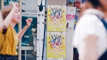 AKB48「サステナブル」ミュージックビデオより2013年ドラマパート。