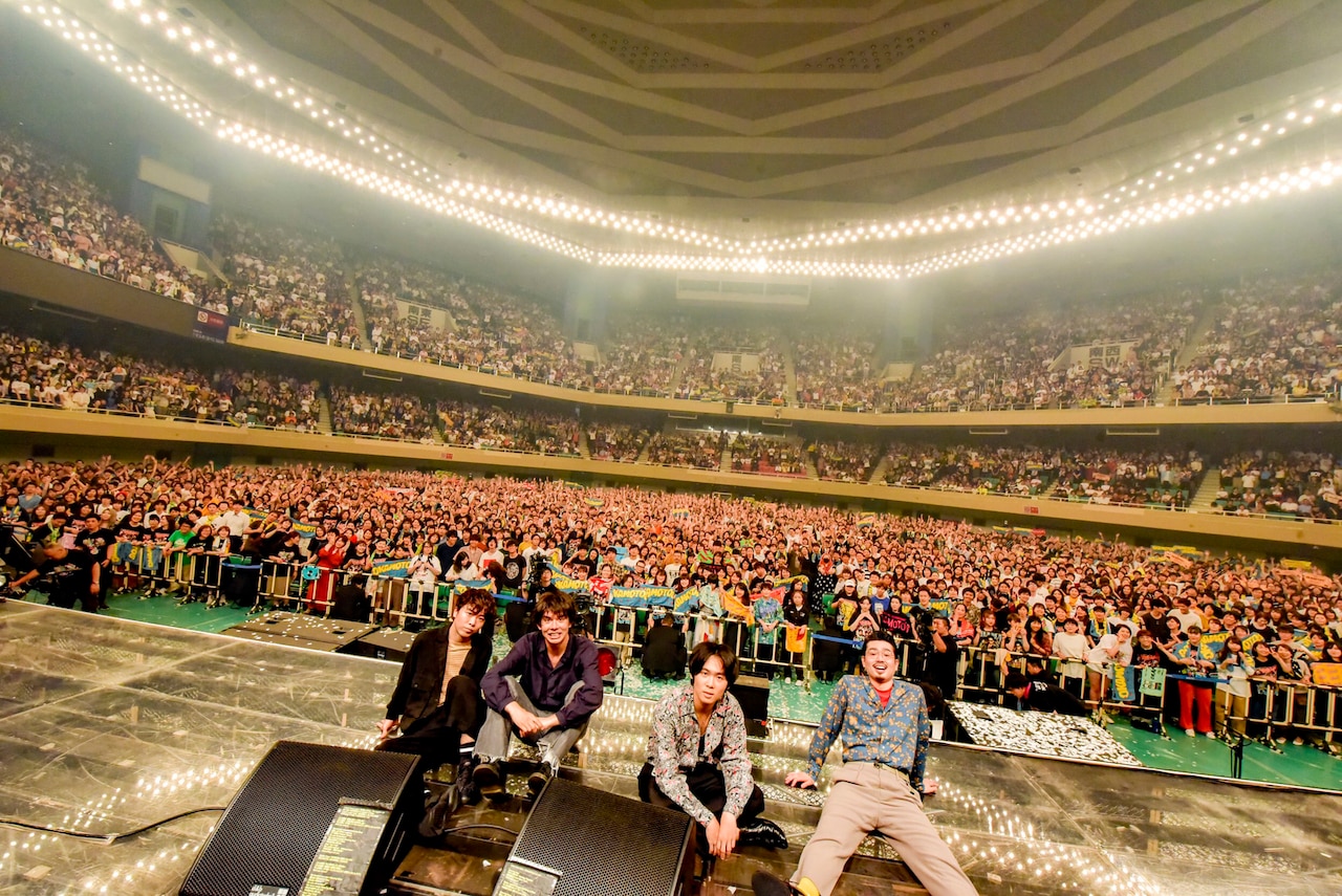 「OKAMOTO'S 10th ANNIVERSARY LIVE "LAST BOY"」の様子。（Photo by Shun Komiyama）