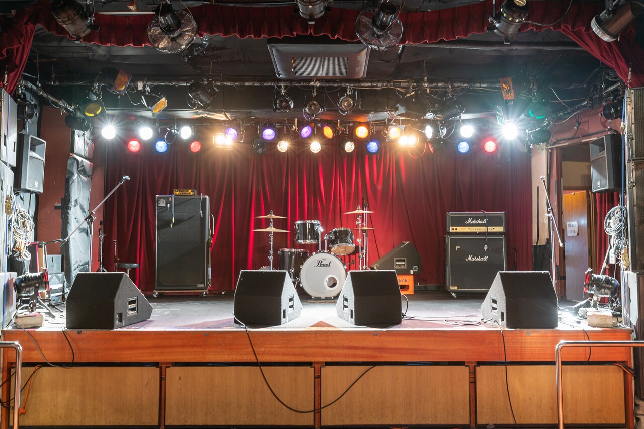 桜坂セントラルのステージ。