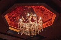 桜坂セントラルのシャンデリア。