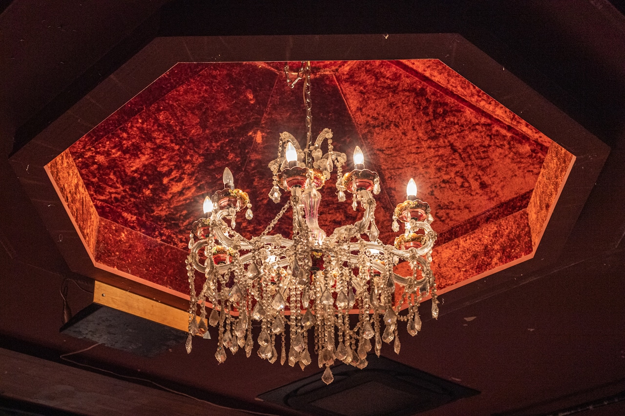 桜坂セントラルのシャンデリア。