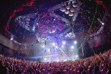 「BUMP OF CHICKEN TOUR 2019 aurora ark」8月20日公演の様子。（撮影：古溪一道）