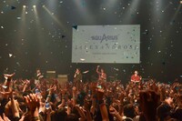 「AQUARIUS×[ALEXANDROS] Summer special event」の様子。（撮影：河本悠貴）