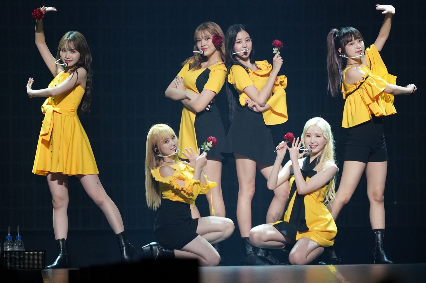 IZ*ONE (c)OFF THE RECORD