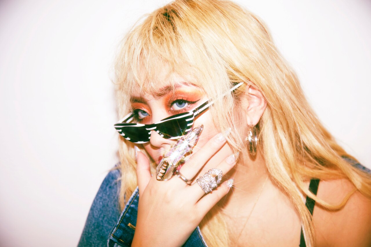 ちゃんみなのサングラス。