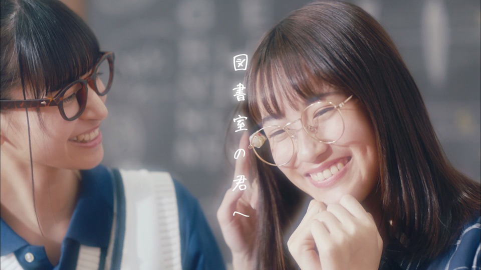 乃木坂46「図書室の君へ」ミュージックビデオのワンシーン。