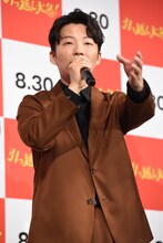 相談者に声をかける星野源。