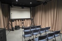 360 Reality Audio試聴用の13.1chのスピーカーシステム。